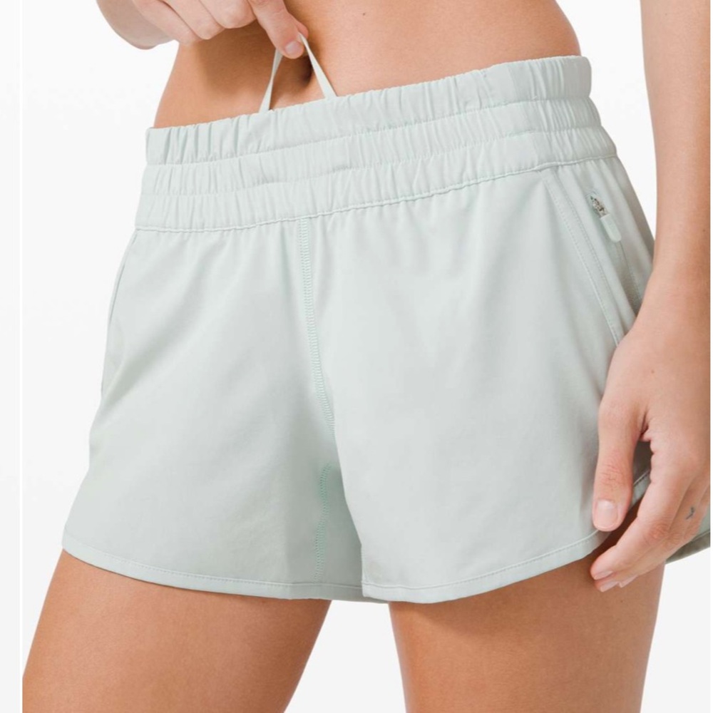 Lululemon Tracker Short V 4” Island Mist/mint color size 10